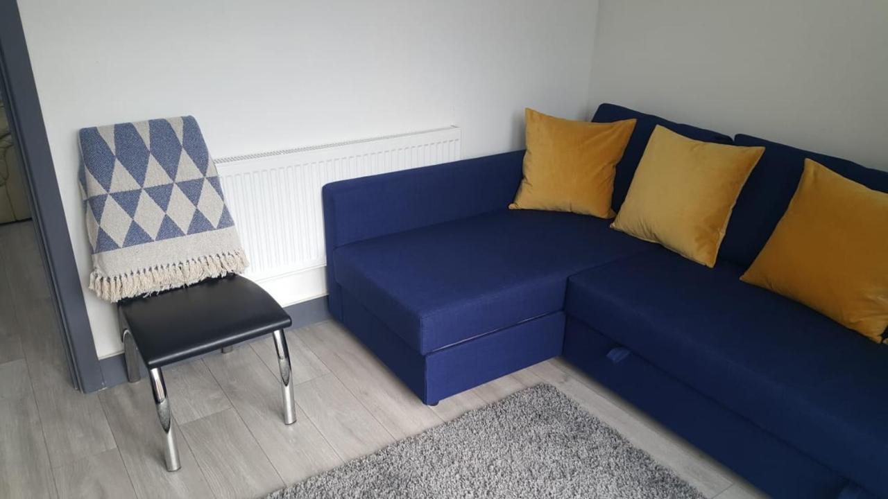 Homestay In Birmingham Sleeps 8 - Free Parking & Wifi Exteriör bild