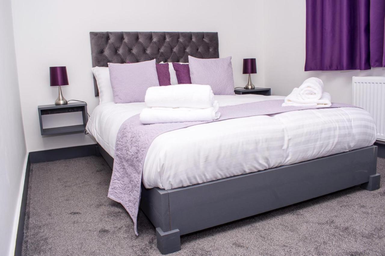 Homestay In Birmingham Sleeps 8 - Free Parking & Wifi Exteriör bild