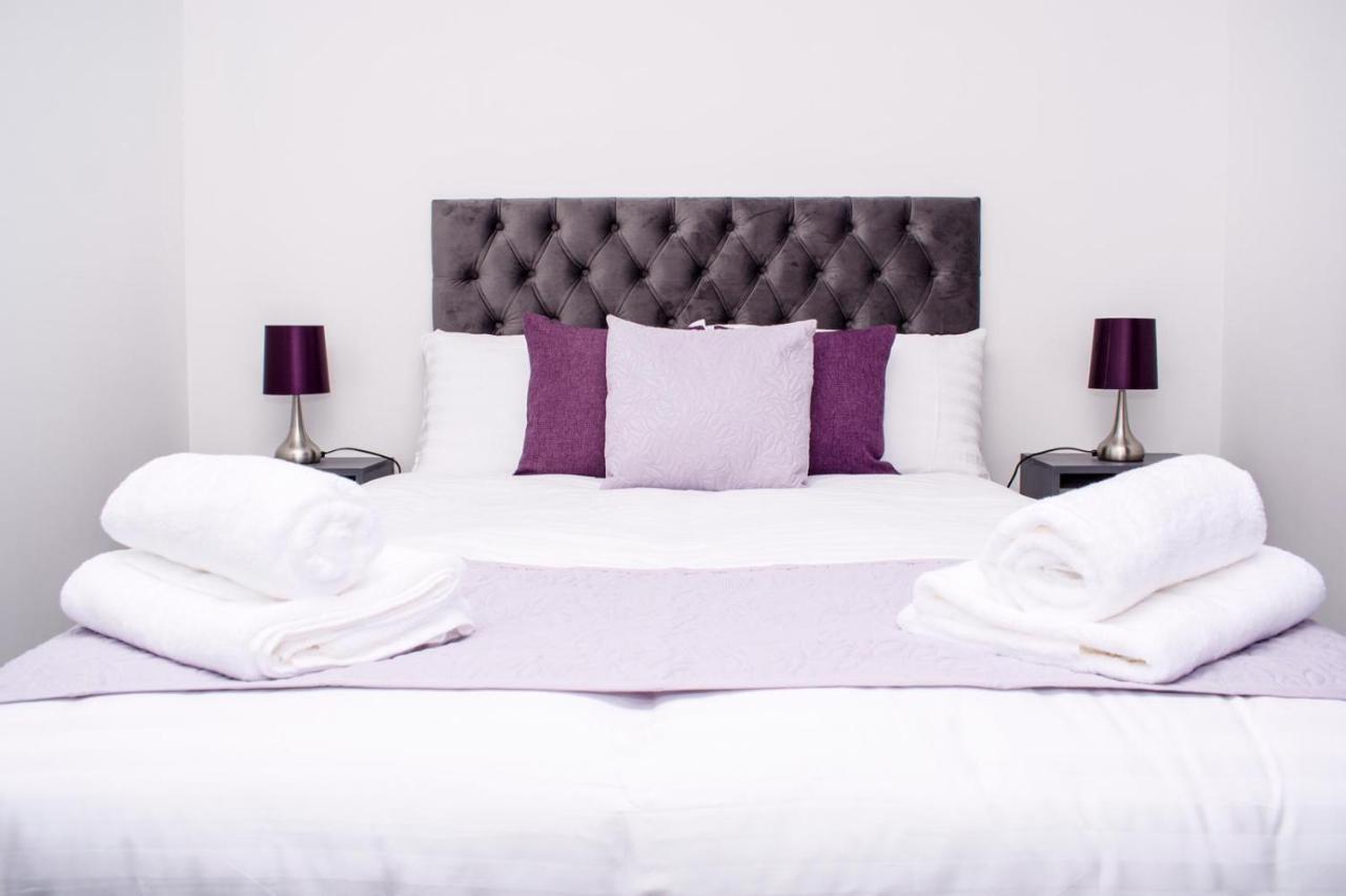 Homestay In Birmingham Sleeps 8 - Free Parking & Wifi Exteriör bild