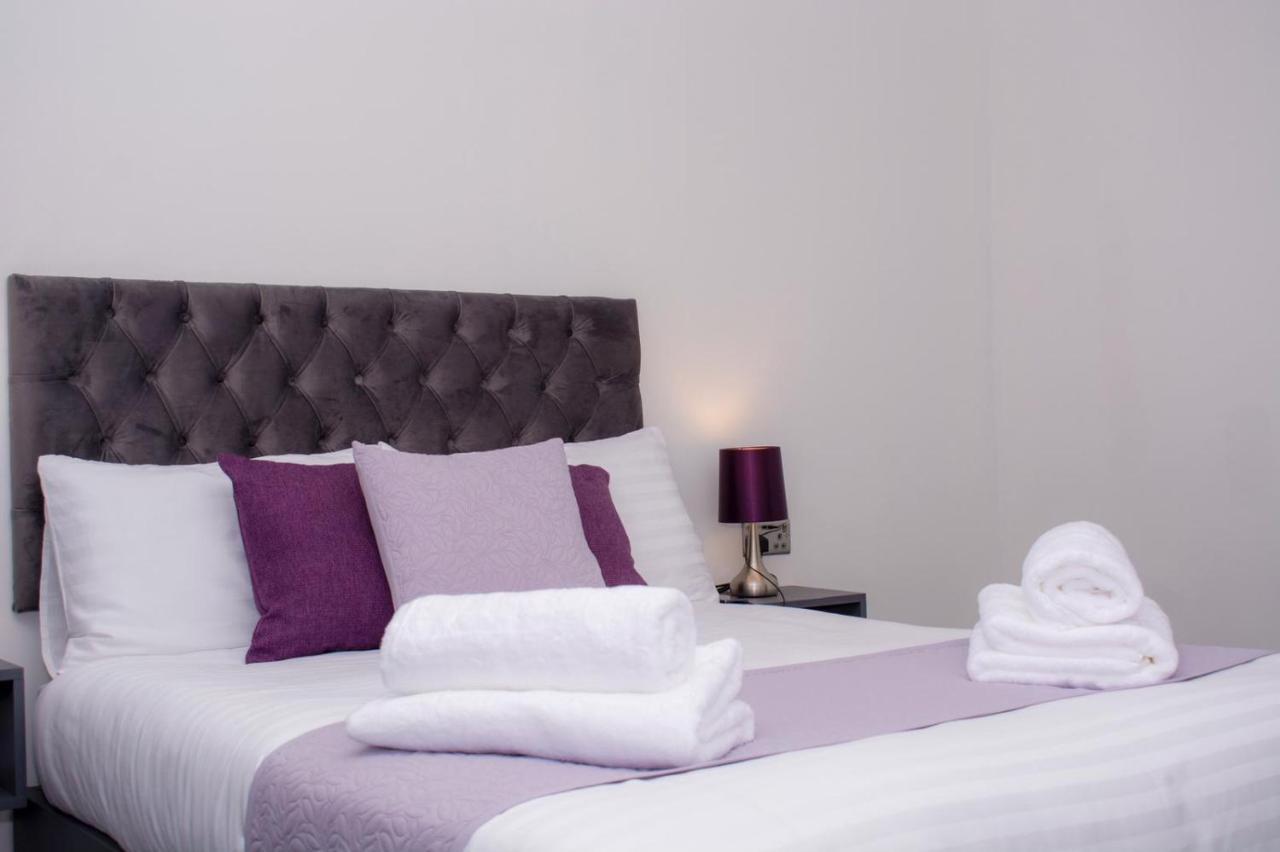 Homestay In Birmingham Sleeps 8 - Free Parking & Wifi Exteriör bild
