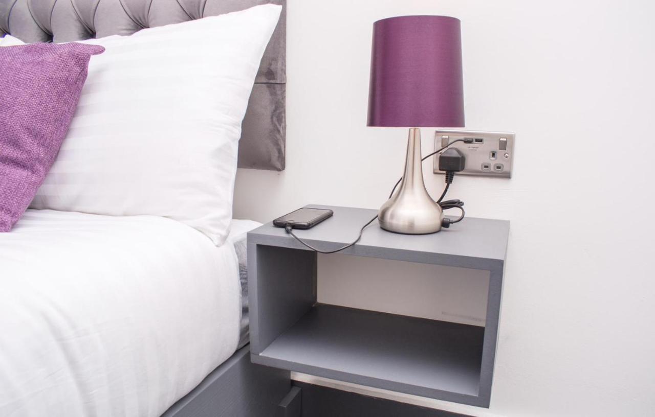 Homestay In Birmingham Sleeps 8 - Free Parking & Wifi Exteriör bild
